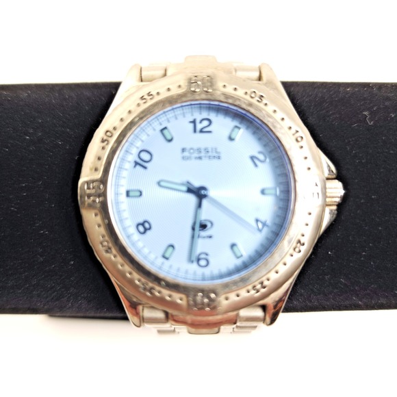 Fossil Blue Stainless Steel Diver Watch AM-3279 100 Meters/300 Ft New Battery - Picture 2 of 16